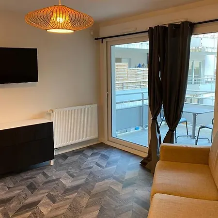 Jeremy T2 Idealement Situethonon Centre Avec Terrasse Et Garage Appartamento Thonon-les-Bains