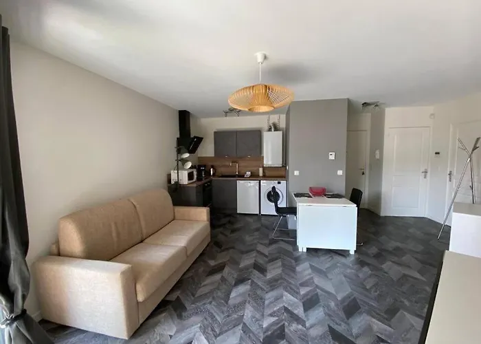 Jeremy T2 Idealement Situethonon Centre Avec Terrasse Et Garage Apartamento *